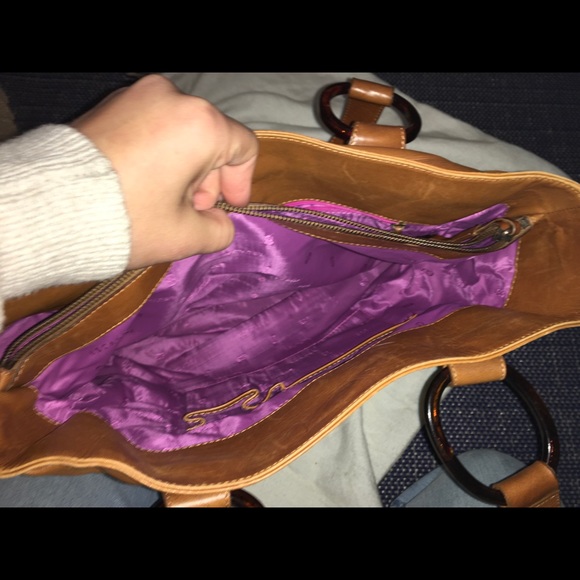 ESCADA - Picture 3 of 6